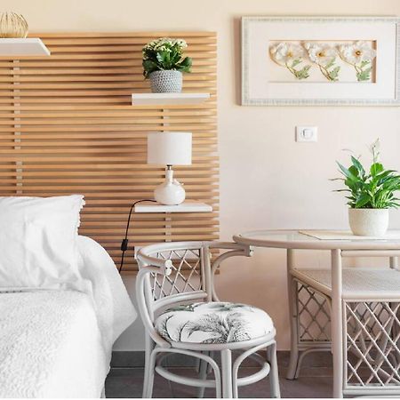 Chambre Et Table D'Hotes Villa Pomponette Nans-les-Pins Exteriér fotografie