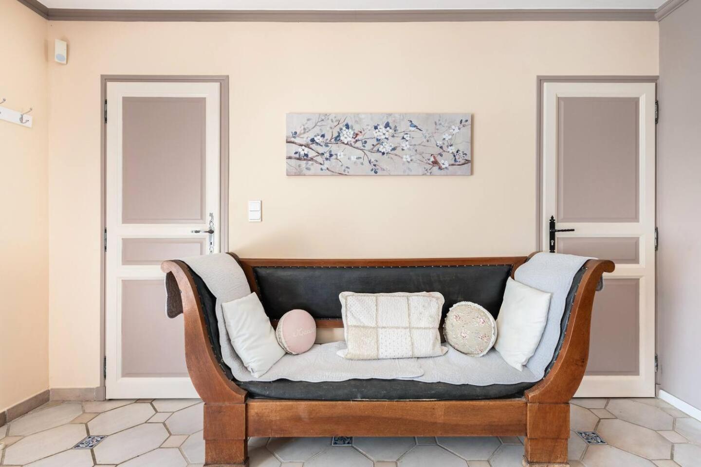 Chambre Et Table D'Hotes Villa Pomponette Nans-les-Pins Exteriér fotografie