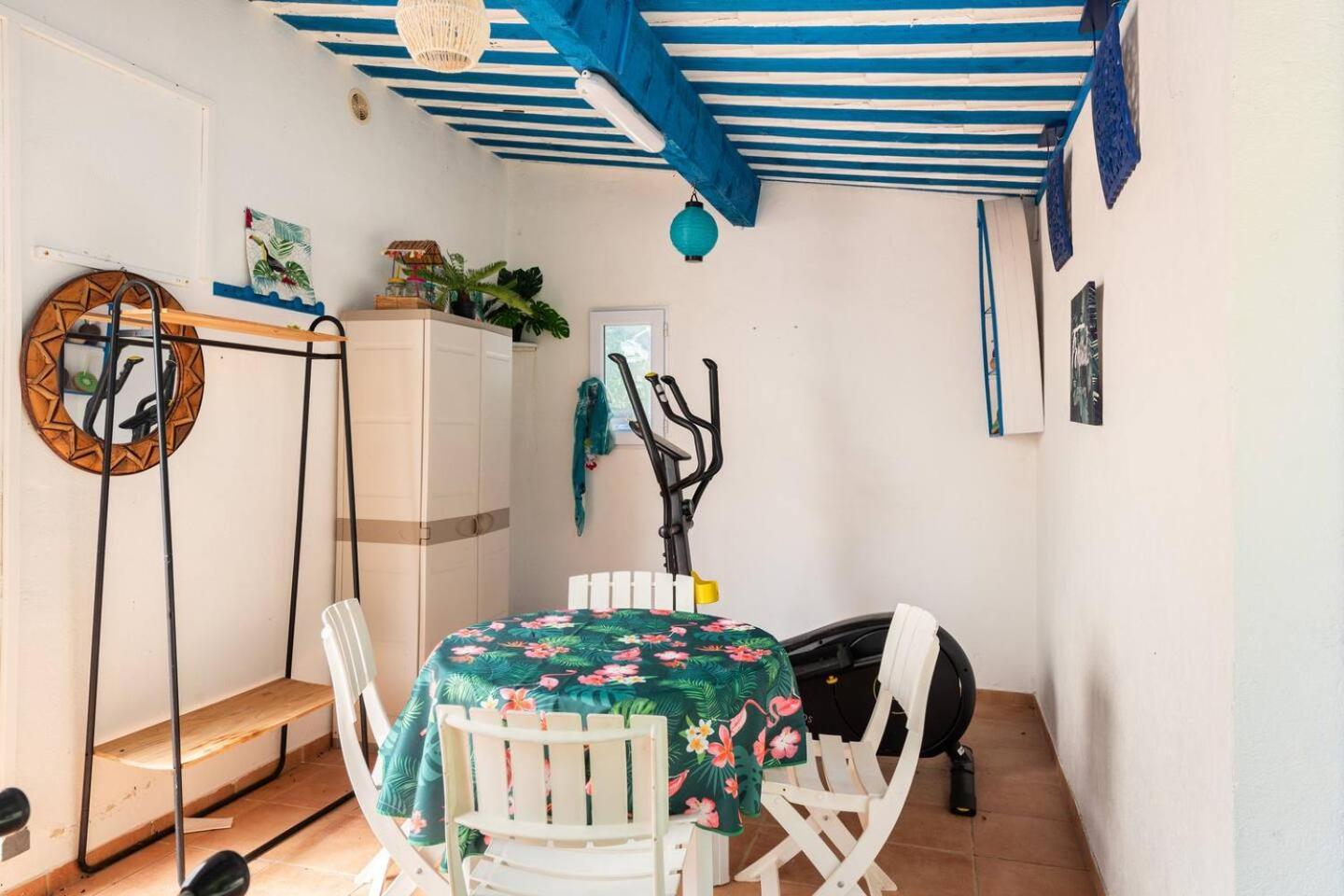 Chambre Et Table D'Hotes Villa Pomponette Nans-les-Pins Exteriér fotografie